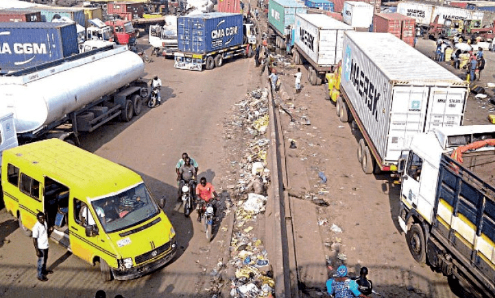 尼日利亚最大港口严重拥堵 货物延误超过30天！“开云电竞app下载安装”(图2)