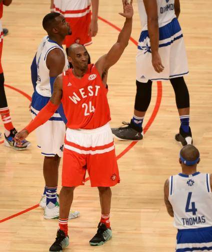 为何科比最后一次全明星只拿10分?说出来你可能不信 跟乔丹有关“开云电竞官网”(图4)
为何科比最后一次全明星只拿10分?说出来你可能不信 跟乔丹有关“开云电竞官网”(图4)