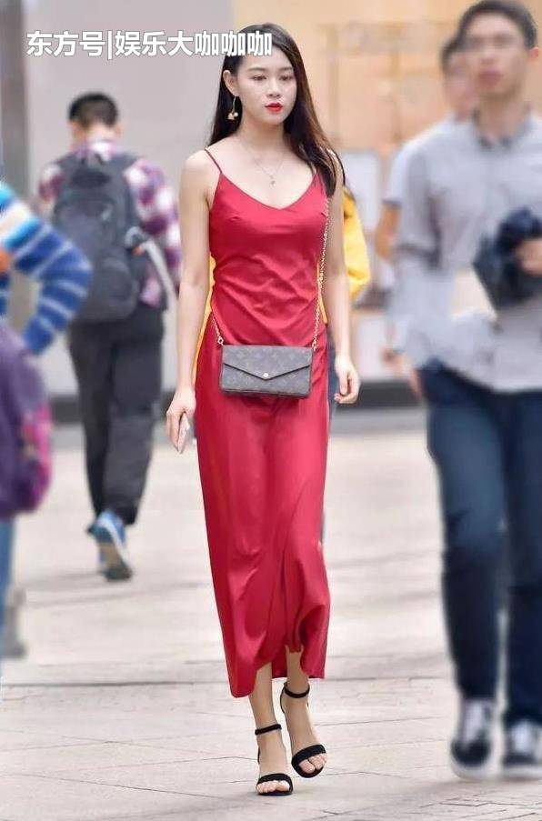 “开云电竞官网”将军在上之时空恋人开播时间 王楚然与李九霖的爱情故事(图2) 开云电竞官网